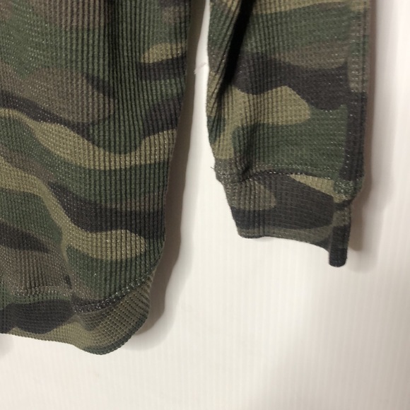 RDI Green Camo Thermal Waffle Knit Long Sleeved Top Small NEW - Picture 6 of 6